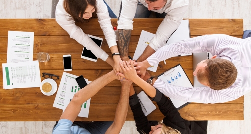 ¿QUÉ ES EL TEAMBUILDING Y CÓMO TRABAJARLO?